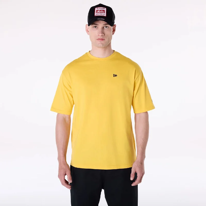 New Era Baseball Graphic Yellow Oversized T-Shirt