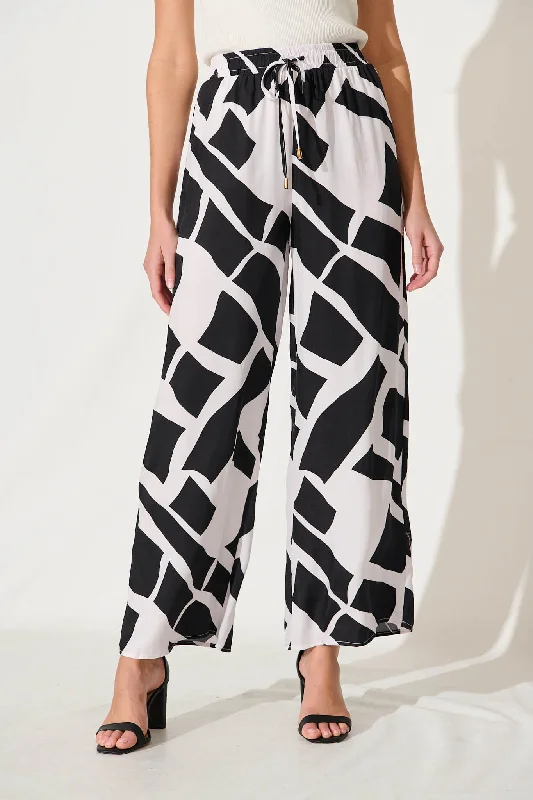 Amante Pant In Black And Cream Print