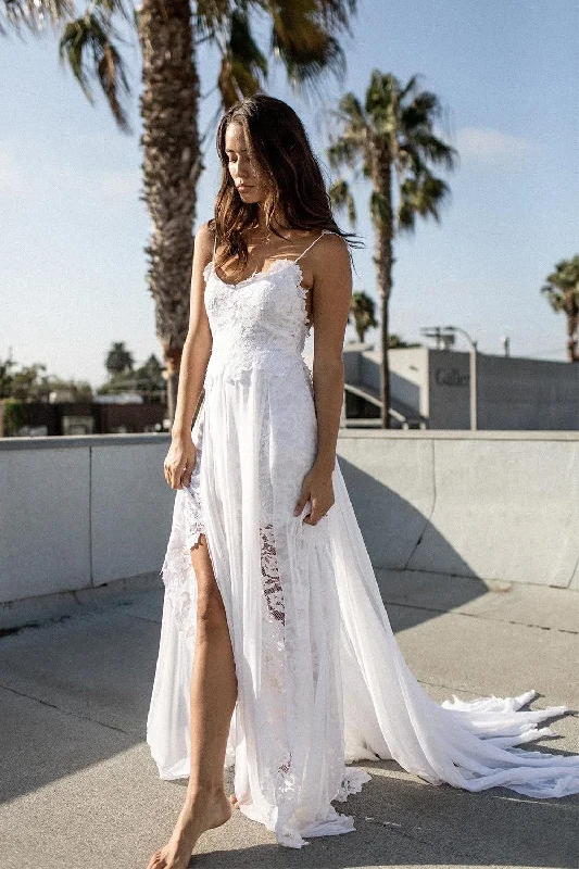 Beach-ready Lace&Chiffon Bride Dress with Shoestring Straps